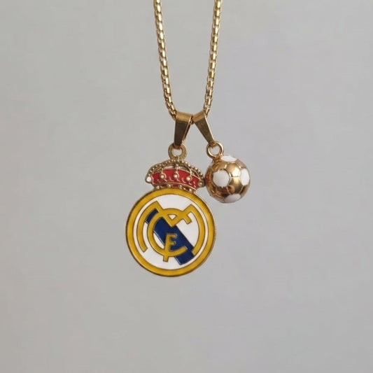 Collar del Real Madrid con balón