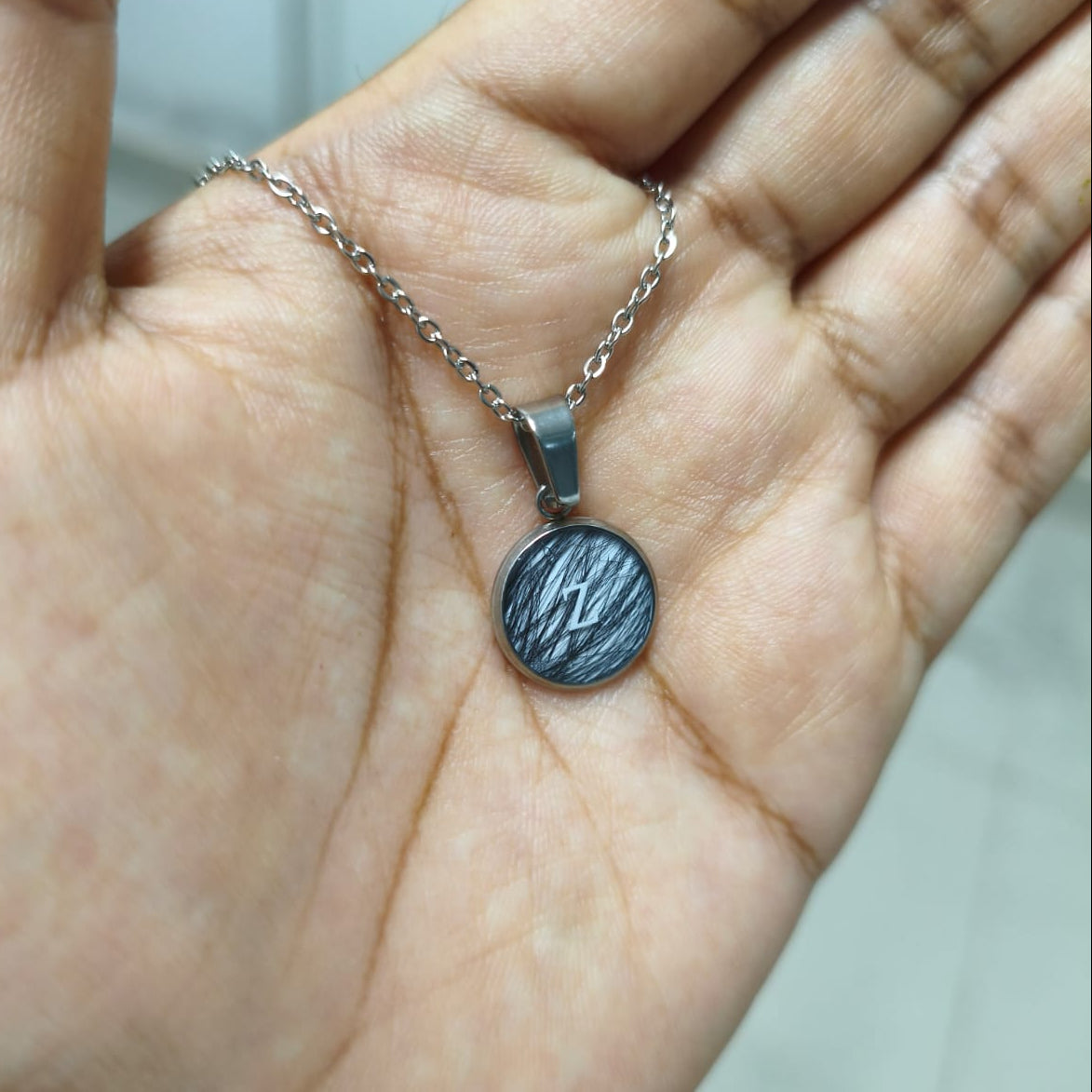 Collar | Mechón de cabello con Inicial