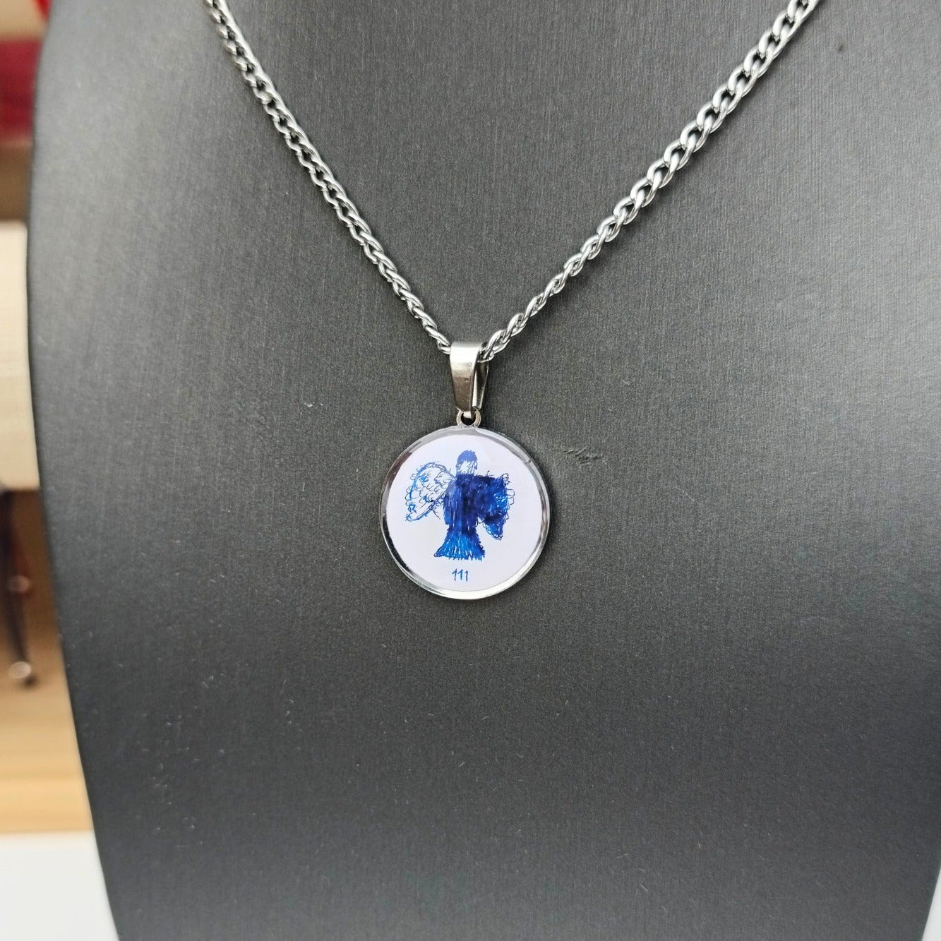 Collar de Milo J