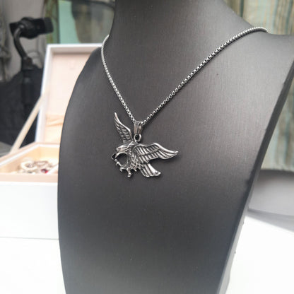 Collar de Águila
