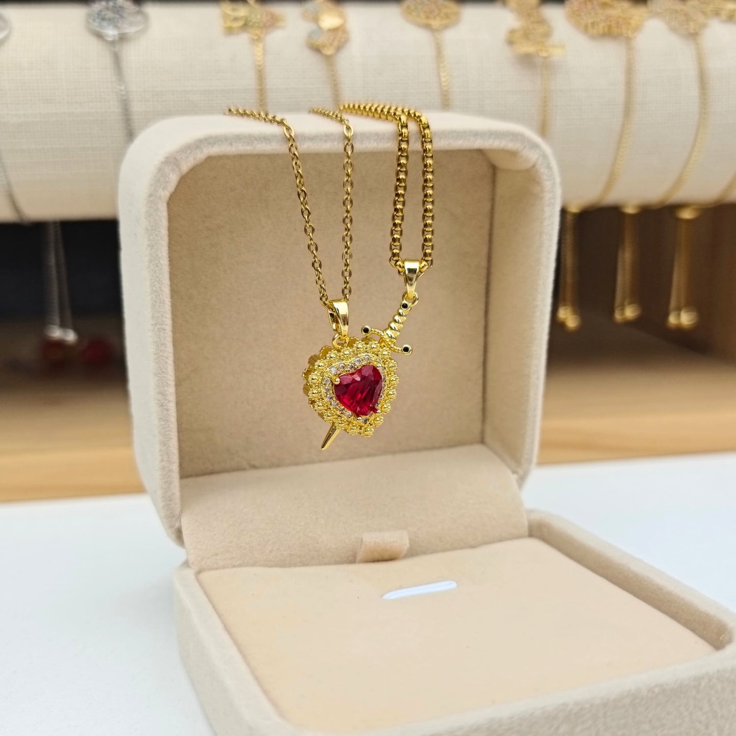 Collares de pareja Corazón y Espada