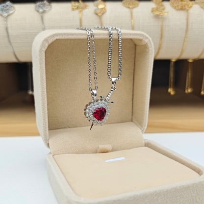 Collares de pareja Corazón y Espada