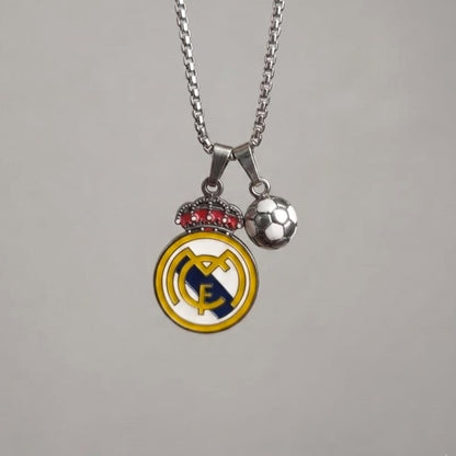 Collar del Real Madrid con balón