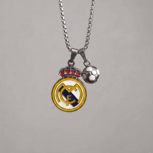 Collar del Real Madrid con balón