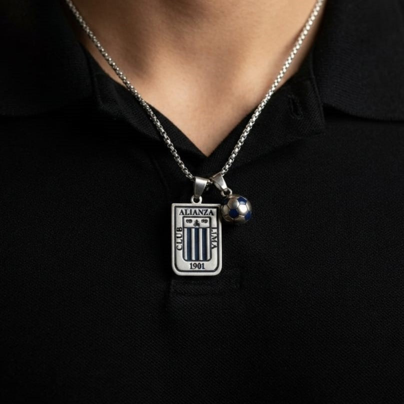 Collar de Alianza Lima con balón 01