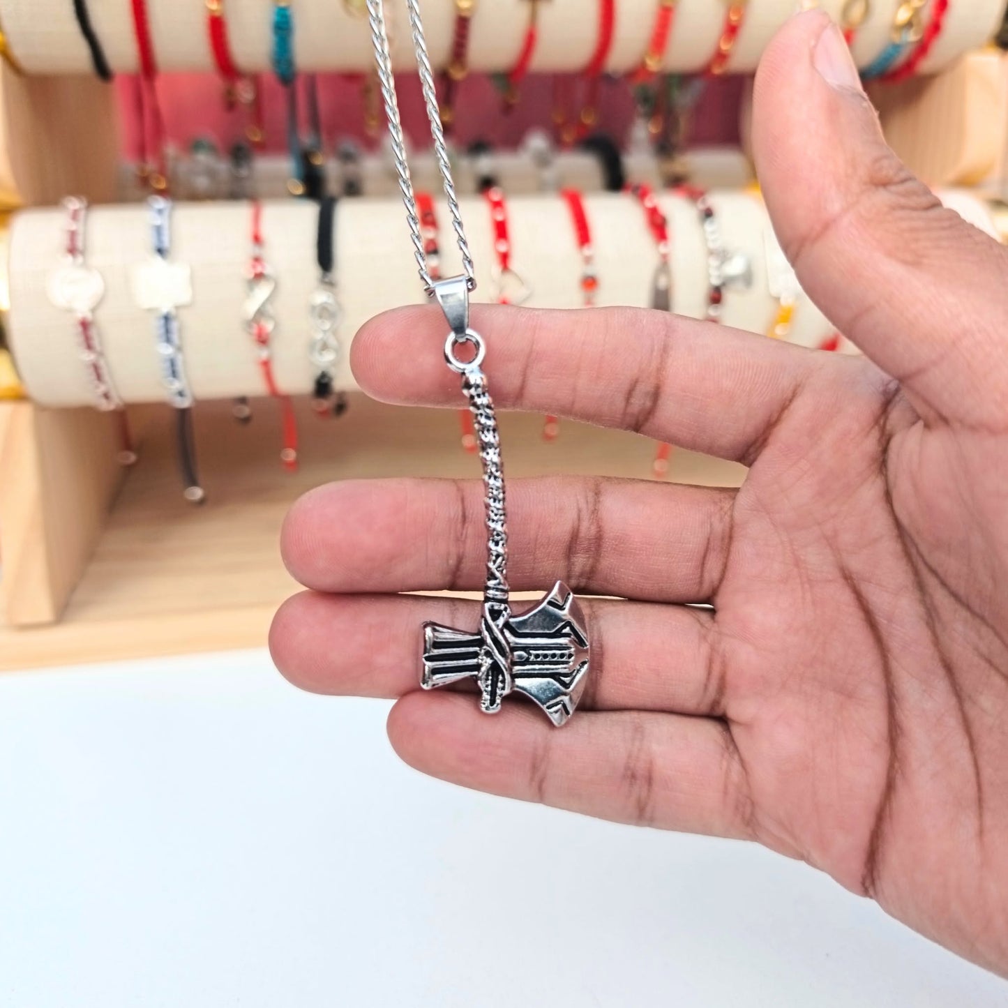 Collar Stormbraker de Thor